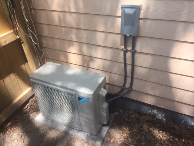 Robbie's AC & Heat LLC (Air Conditioning & Heat Services)